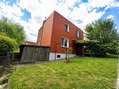 Prodej Baťovského půldomku 3+1 s garáží, ul. Lomená - Zlín., cena 6210000 CZK / objekt, nabízí 