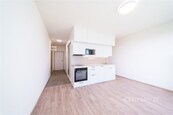 Pronájem moderního bytu 1+kk s garážovým stáním - Plzeň, Krašovská, cena 16500 CZK / objekt / měsíc, nabízí 