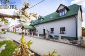 Prodej, Hotel, pension, Březí, cena 19800000 CZK / objekt, nabízí The Brokers s.r.o.