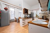 Prodej prostorného bytu 3+1 s balkonem v lokalitě Jeremenkova 653/3, Šumperk, cena 5100000 CZK / objekt, nabízí