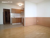 Pronájem bytu 1+kk na Poděbradově náměstí v Hlinsku, cena 8500 CZK / objekt / měsíc, nabízí CENTURY 21 4Plus