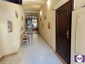 Pronájem, Prostory a objekty pro obchod a služby, Praha 2, cena 83947 CZK / objekt / měsíc, nabízí HVB Real Estate s.r.o.