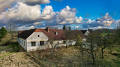 Prodej zemědělské usedlosti se souborem pozemků, 8.091 m2, Mladošovice, cena 10900000 CZK / objekt, nabízí 