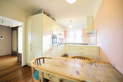 Pronájem světlého bytu 2+1, balkon, 55 m2, Puklicova ul., České Budějovice, cena 14900 CZK / objekt / měsíc, nabízí 
