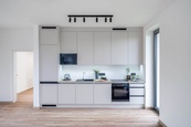 Prodej bytu 4+kk se zahradou o velikosti 77 m2 a dvěma parkovacími místy | Ostrava-Nová Ves, cena 12100000 CZK / objekt, nabízí 