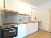 Pronájem bytu 2+kk se zahrádkou a chatičkou - Hulín, centrum, cena 12300 CZK / objekt / měsíc, nabízí