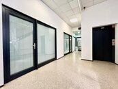 Pronájem komerčních prostor 70 m2 - centrum Zlína, ulice Bartošova, cena 330 CZK / m2 / měsíc, nabízí