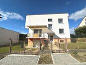 Prodej dvougeneračního rodinného domu v žádané lokalitě - Slavičín, ulice Jasmínová, cena 6500000 CZK / objekt, nabízí 