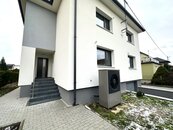 Prostorný rodinný dům 5+kk po kompletní rekonstrukci se zahradou, Otrokovice, cena cena v RK, nabízí 