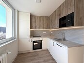Pronájem bytu 1+kk s balkonem po rekonstrukci - Zlín, ul. Kvítková, cena 16500 CZK / objekt / měsíc, nabízí Exporeality