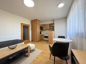 Pronájem moderního bytu 1+kk s balkonem - Zlín, Podlesí V, cena 12600 CZK / objekt / měsíc, nabízí 