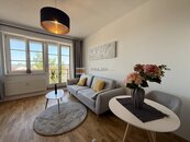 Pronájem bytu 2+KK/B,G, 49 m2, Pelušková, Praha - Kyje, cena 24500 CZK / objekt / měsíc, nabízí 