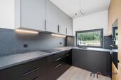 Pronájem rodinného domu 92 m2, pozemek 300 m2, cena 30000 CZK / objekt / měsíc, nabízí 