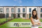 Pronájem rodinného domu 92 m2, pozemek 212 m2, cena 25000 CZK / objekt / měsíc, nabízí Monika Musilová