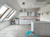 Prodej atypického podkrovního bytu 3+1 | 90 m | Kralupy nad Vltavou Lidové náměstí, cena 6500000 CZK / objekt, nabízí Fair reality