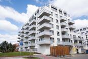 PRONÁJEM BYTU 2+kk S BALKONEM, SKLEPEM A GARÁŽOVÝM STÁNÍM | Praha 10 Dolní Měcholupy, cena 24000 CZK / objekt / měsíc, nabízí Simply4U Real s.r.o.