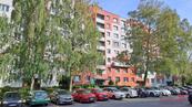 Byt 2+1 s balkonem v revitalizovaném domě s výtahem v Ostravě-Porubě, připravený na úpravy, cena 3590000 CZK / objekt, nabízí Hlavenková, Macháč a partneři s.r.o.