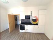 Nabízíme k pronájmu byt 1+kk v novostavbě v Plzni na Doubravce, cena 12500 CZK / objekt / měsíc, nabízí Times Two s.r.o.
