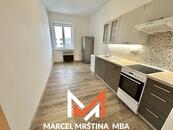 Pronájem bytu 2+1 | Husovo náměstí | Náchod, cena 10000 CZK / objekt / měsíc, nabízí 