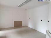  Pronájem obchodního prostoru, 37 m2, Frýdek - Místek, ul. Slezská, cena 4647 CZK / objekt / měsíc, nabízí 