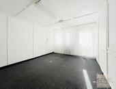 Pronájem kanceláře 17 m2, Perucká, Praha 2. MHD Otakarova. Možnost parkování., cena 5100 CZK / objekt / měsíc, nabízí 