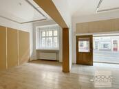 Pronájem nebytového prostoru 40 m2, Praha 3 - Žižkov, výloha, MHD, sociální zázemí, cena 15999 CZK / objekt / měsíc, nabízí Modus Reality