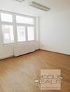 Pronájem kanceláře, 43 m2 , Praha 8 - Karlín, metro Florenc, 1 místnost, soc. zázemí, cena 15050 CZK / objekt / měsíc, nabízí Modus Reality