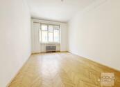 Pronájem bytu 1+kk, 25 m2, Slezská, Praha 3 - Vinohrady. OC a MHD Flora 4 min. , cena 13999 CZK / objekt / měsíc, nabízí 