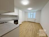 Pronájem bytu 3+kk, 57 m2, Nad Šutkou, Praha 8 - Kobylisy, po rekonstrukci, internet, MHD, cena 24999 CZK / objekt / měsíc, nabízí Modus Reality