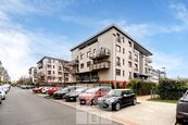 Pronájem bytu 2+kk 62 m + garážové stání, Praha - Vysočany, cena 25900 CZK / objekt / měsíc, nabízí Bc. Michaela Pelešková