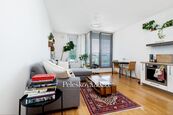 Prodej bytu 2+kk 54m, sklep 5,4m a lodžie 4m, garážové stání, Praha - Smíchov, cena 13500000 CZK / objekt, nabízí Bc. Michaela Pelešková