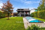 Prodej rodinného domu 383 m, pozemek 1008m, 2 garážová stání, bazén - Tuchoměřice, cena 36490000 CZK / objekt, nabízí 
