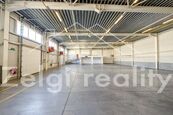 Výrobně-skladový areál s kancelářemi | Brno-jih, cena 300000 CZK / objekt / měsíc, nabízí Zelgi reality s.r.o.
