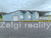 Výrobní a skladová hala se 4 kancelářemi, rampami a sociálním zázemím - 2 260 m, cena 1 CZK / objekt / měsíc, nabízí 