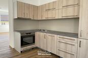Pronájem bytu 2+kk Hranice, Perštejnské nám. 110, cena 16215 CZK / objekt / měsíc, nabízí 