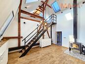 Pronájem mezonetového bytu v rodinném domě, ul. Škroupova, CV, cena 20000 CZK / objekt / měsíc, nabízí 