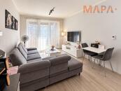 Pronájem bytu 2+kk, 52 m2, s balkonem, garážovým stáním a sklepem V Háji, Praha 7 Holešovice, cena 25500 CZK / objekt / měsíc, nabízí MAPA reality