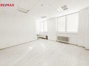 Prostor pro kancelář nebo prodejnu, 20m2, cena 3184 CZK / objekt / měsíc, nabízí 
