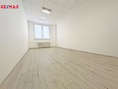 Pronájem kancelářských prostor, 18m2, cena 2864 CZK / objekt / měsíc, nabízí Realitní kancelář NEJ s.r.o.