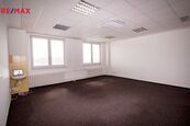 Pronájem kancelářských prostor, 36m2, cena 5729 CZK / objekt / měsíc, nabízí 