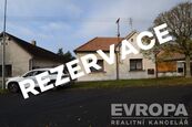 Prodej RD 133 m2 se dvěma bytovými jednotkami na pozemku 1853 m2, cena 5242000 CZK / objekt, nabízí 