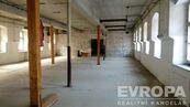 Pronájem skladových prostor 700 m2, Liberec, Kateřinky, cena 35000 CZK / objekt / měsíc, nabízí EVROPA realitní kancelář