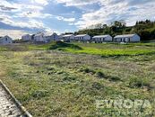 Zasíťované stavební pozemky á 800m2 s vydaným stavebním povolením, Knovíz, cena 5400000 CZK / objekt, nabízí 