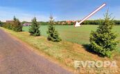 Prodej pozemku 7856m2 pro výstavbu RD v obci Dymokury, cena 7490000 CZK / objekt, nabízí 