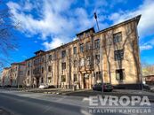 Nabízím Vám prodej mezonetového bytu 2+kk v královském městě Slaný na investice, cena 4300000 CZK / objekt, nabízí 