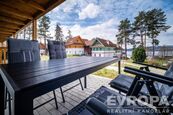 Prodej apartmánu 1+kk, 42m2 + terasa 16,5m2, Lipno nad Vltavou, cena 4980000 CZK / objekt, nabízí EVROPA realitní kancelář
