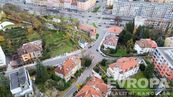 Rodinný dům 284m2 celkové plochy, pozemek 174 m2, cena 25900000 CZK / objekt, nabízí 
