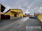 Pronájem rozsáhlého skladového areálu A + B + C s kancelářemi Praha Libuš / Písnice, cena 380000 CZK / objekt / měsíc, nabízí 