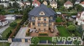 Prodej vily 546m2, na pozemku 1.431m2, ulice Karolíny Světlé, Plzeň, cena cena v RK, nabízí EVROPA realitní kancelář