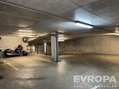 Prodej garážového stání 14,4 m Praha 10, Horní Měcholupy, cena 780000 CZK / objekt, nabízí 